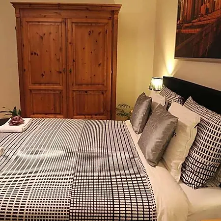 Antonius Bed & Breakfast 4*