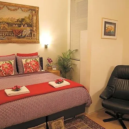 Bed & Breakfast Antonius 4*